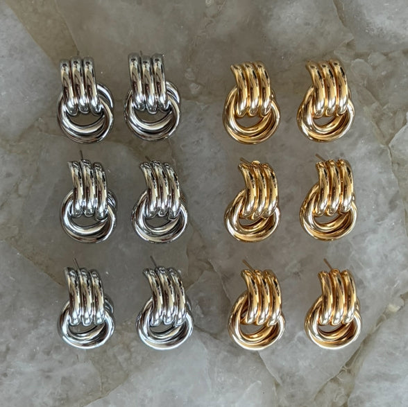 Knot Earrings Gold